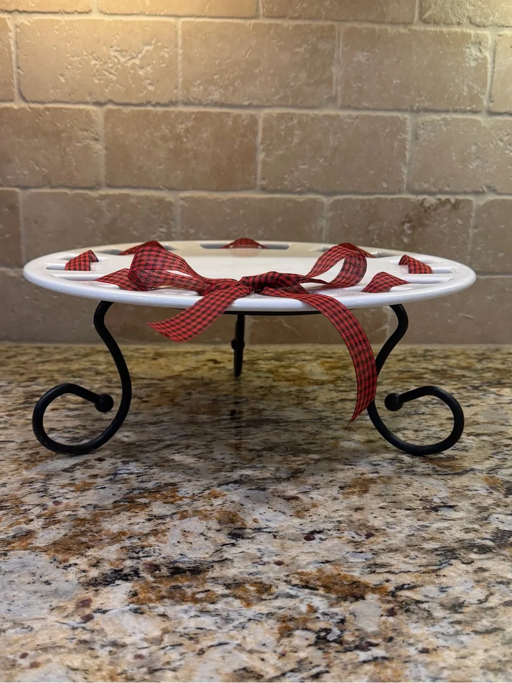 White Ceramic Serving Stand with Red Plaid Ribbon Accent - Home Dining